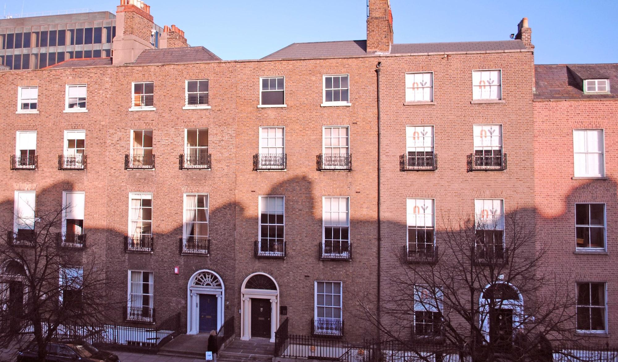 Baggot Court Townhouse Hotell Dublin Exteriör bild