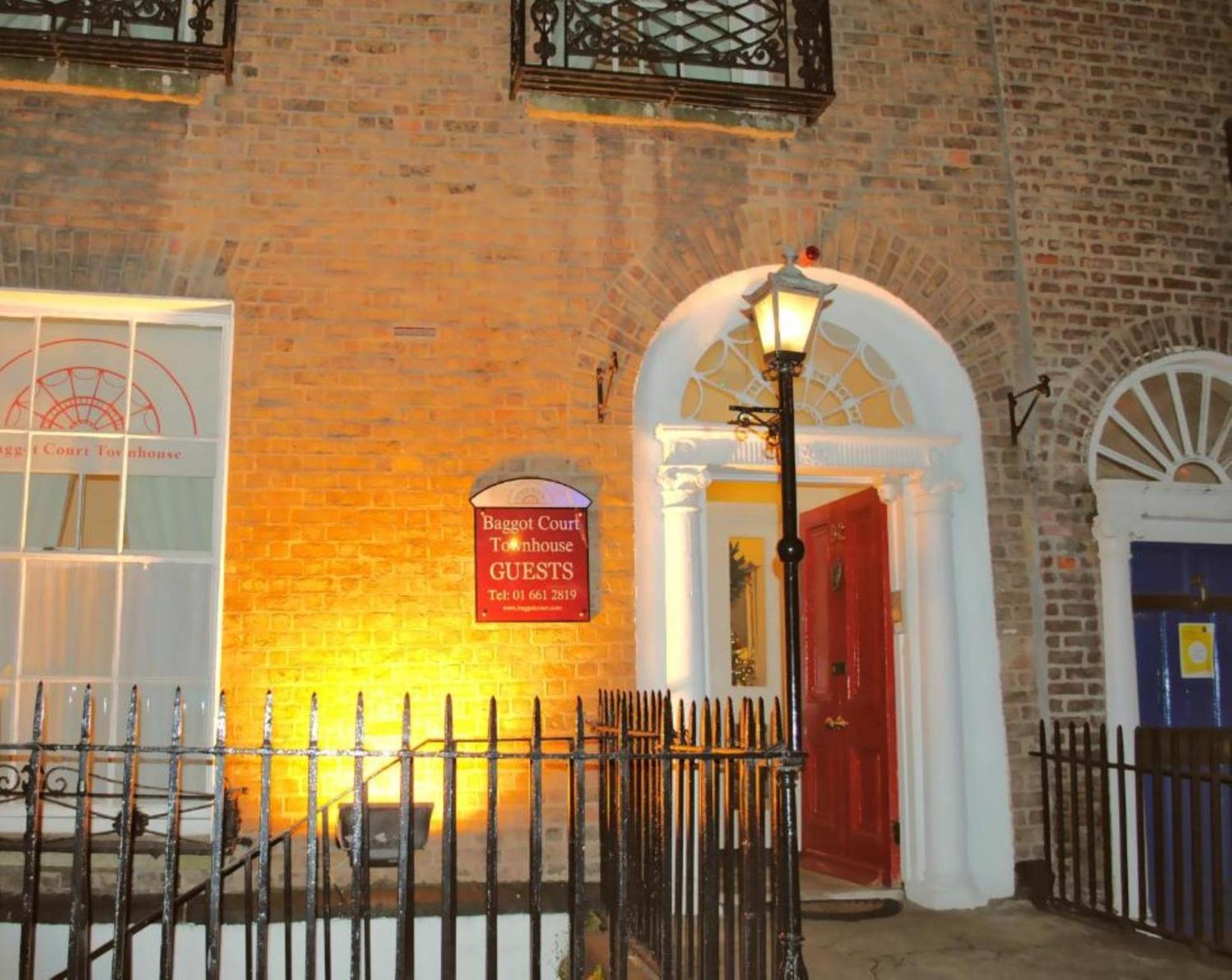 Baggot Court Townhouse Hotell Dublin Exteriör bild