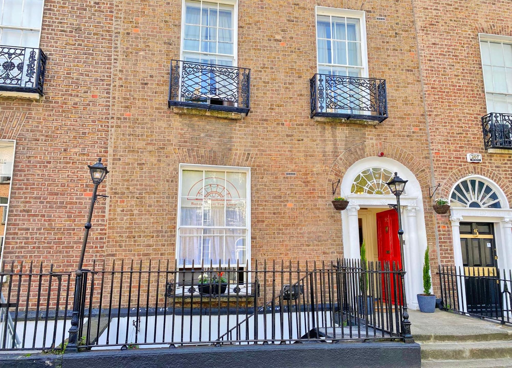 Baggot Court Townhouse Hotell Dublin Exteriör bild