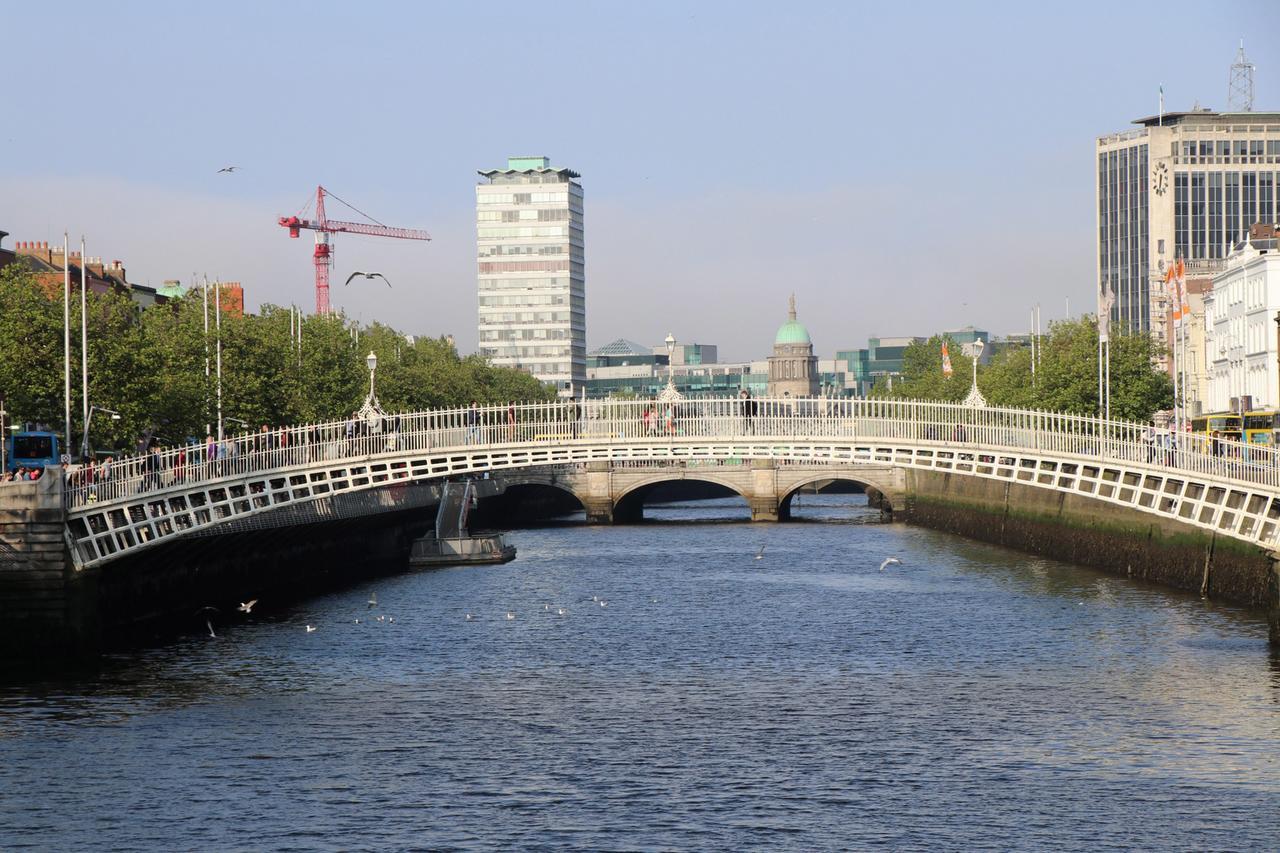 Baggot Court Townhouse Hotell Dublin Exteriör bild