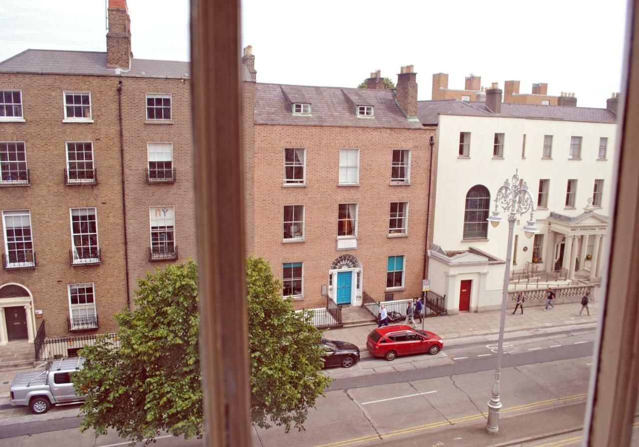 Baggot Court Townhouse Hotell Dublin Exteriör bild